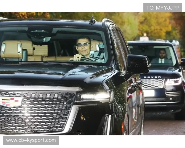 C罗回归曼联！滕哈赫的战术密码与更衣室动态大揭秘，滕哈格曼联