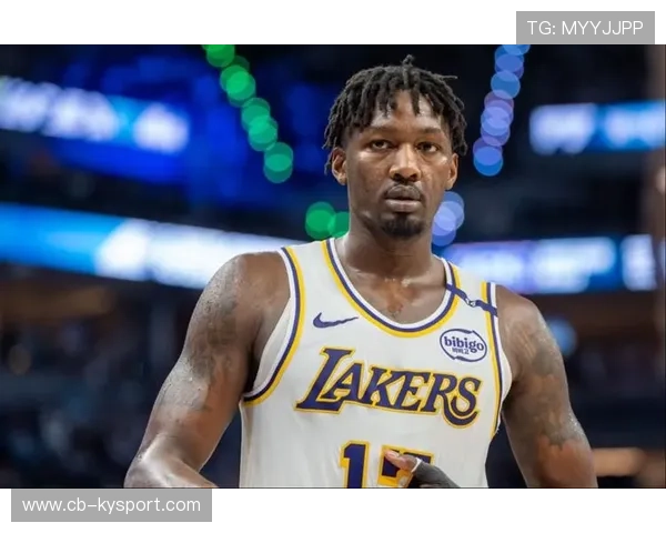 BronMuse对比拉拉维亚&芬尼-史密斯并发问:谁更香?